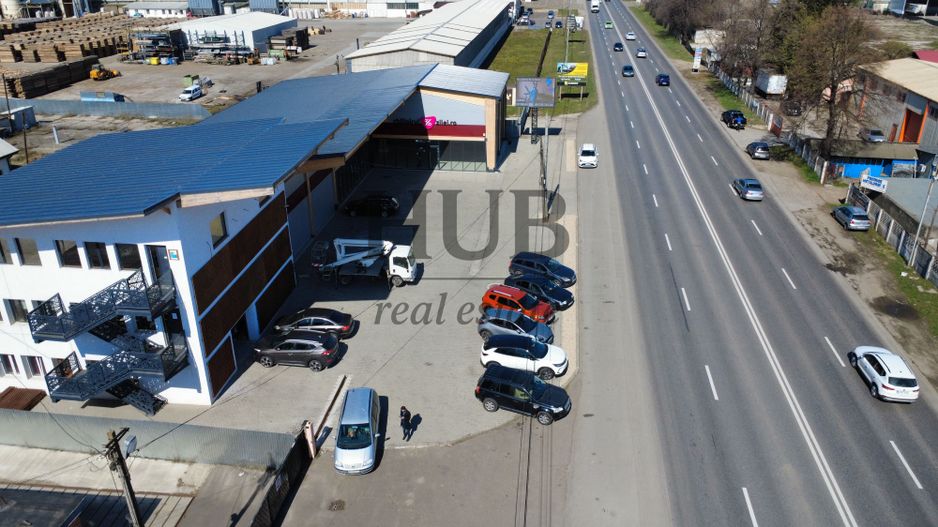 Showroom cu cladire de birouri | stradal | Roman/Neamt - de vanzare - Poză 3