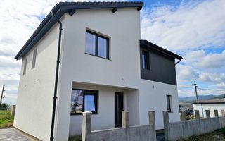 Casa semifinisata, 4 camere, 554 mp teren, Cetate - Poză 1