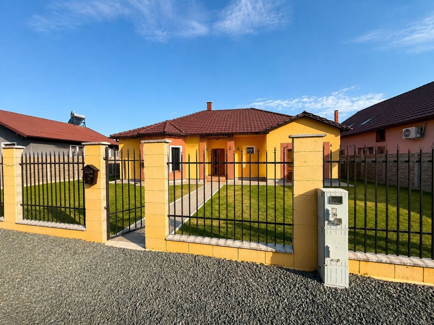 Obad | Casă individuală | 100 mp | Teren până la 2500 mp | Parter - Poză 1