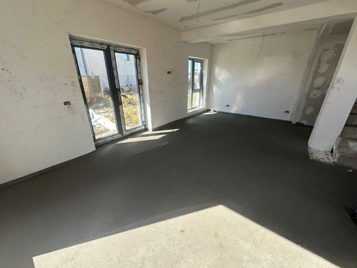 Casă single P+1+M de vânzare în Otopeni - Poză 5