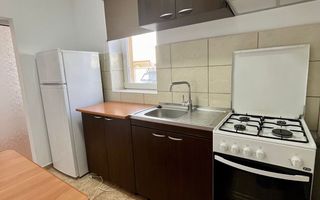 GARS. 1 DECEMBRIE 1918, BUCATARIE INCHISA, CENTRALA, METROU 10 MINUTE - Poză 4