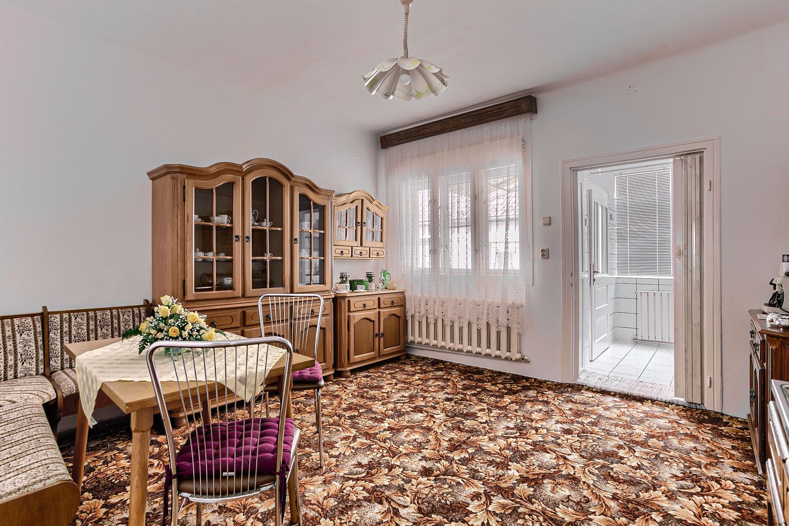 Casa cu 5 camere în Fântânele - Poză 3