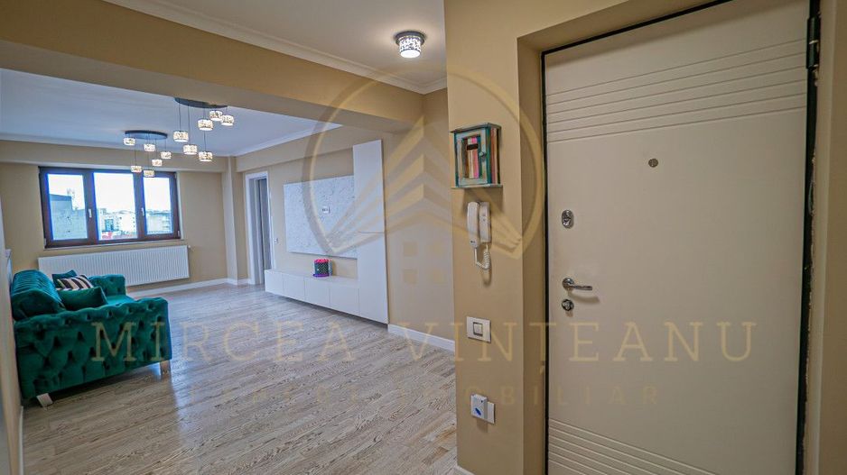 Delfinariu/B-dul. Mamaia - Apartament cu 3 camere într-un bloc finalizat în 2009 - Poză 8