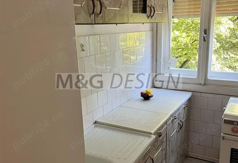 Apartament 3 camere  Dacia etaj 2 - Poză 4