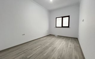 Duplex cu 5 camere, bucatarie inchisa, la cheie | Giarmata - Poză 10