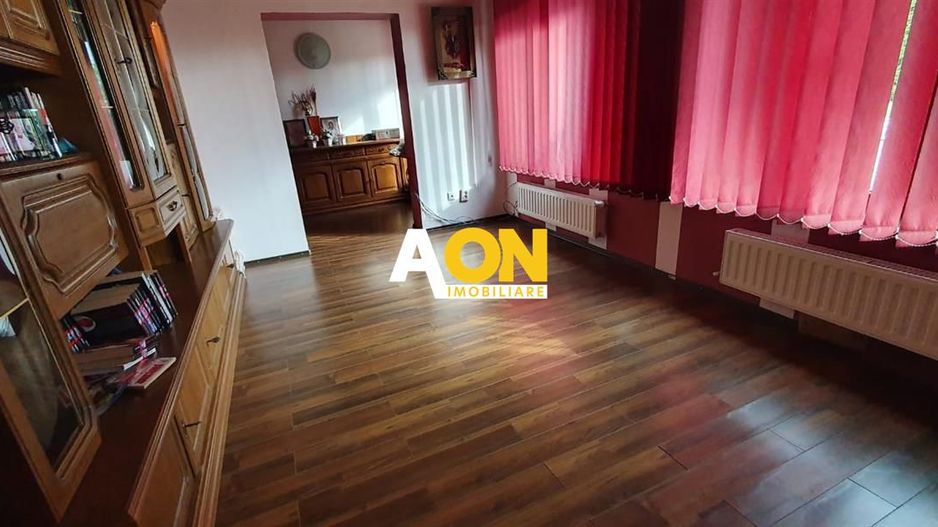 Casa de vanzare, 4 camere, 2 terase, garaj, 849 mp teren, Oarda de Jos - Poză 7