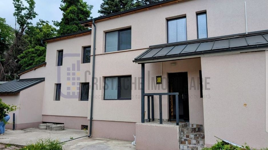 Vila Ds+P+1 (open space)_230 mp_renovat 2024_Buzești (P-ța Victoriei) - Poză 5