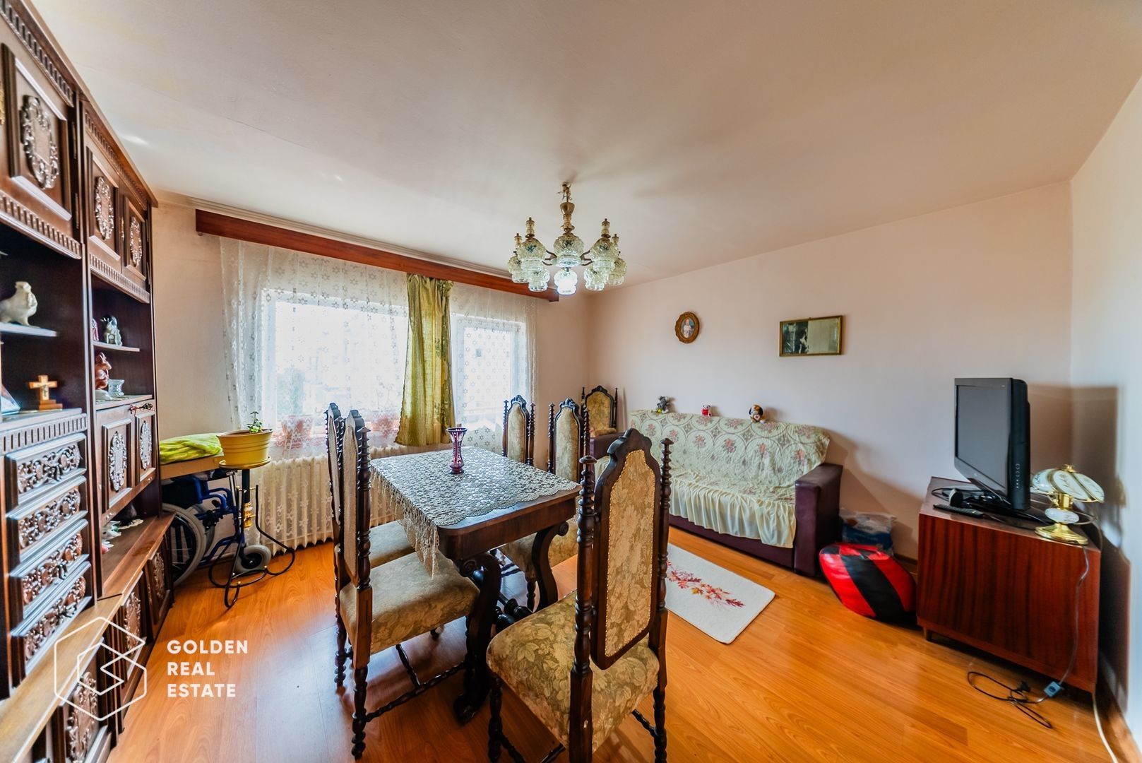 Apartament 4 camere, total decomandat, zona Miorita - Poză 3