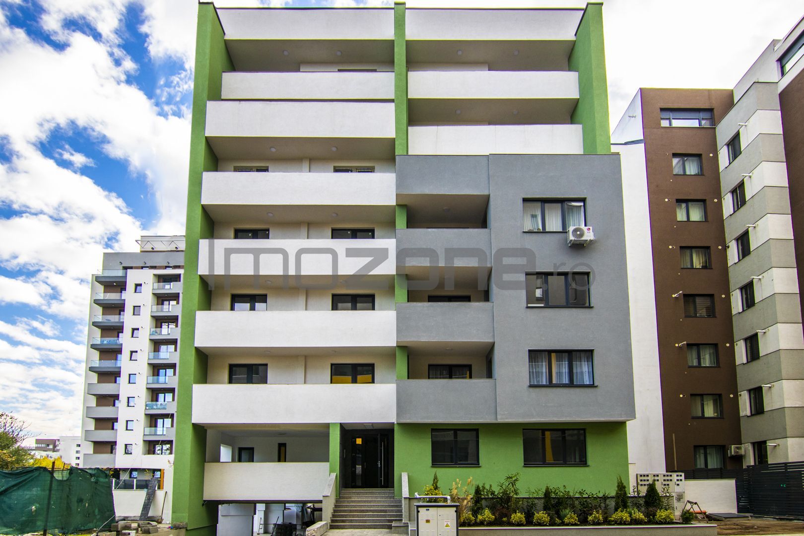 BLOC FINALIZAT, PENTHOUSE - 3 CAMERE, 2 BAI, TERASA DE 178MP,  CENTRALA PROPRIE - Poză 1