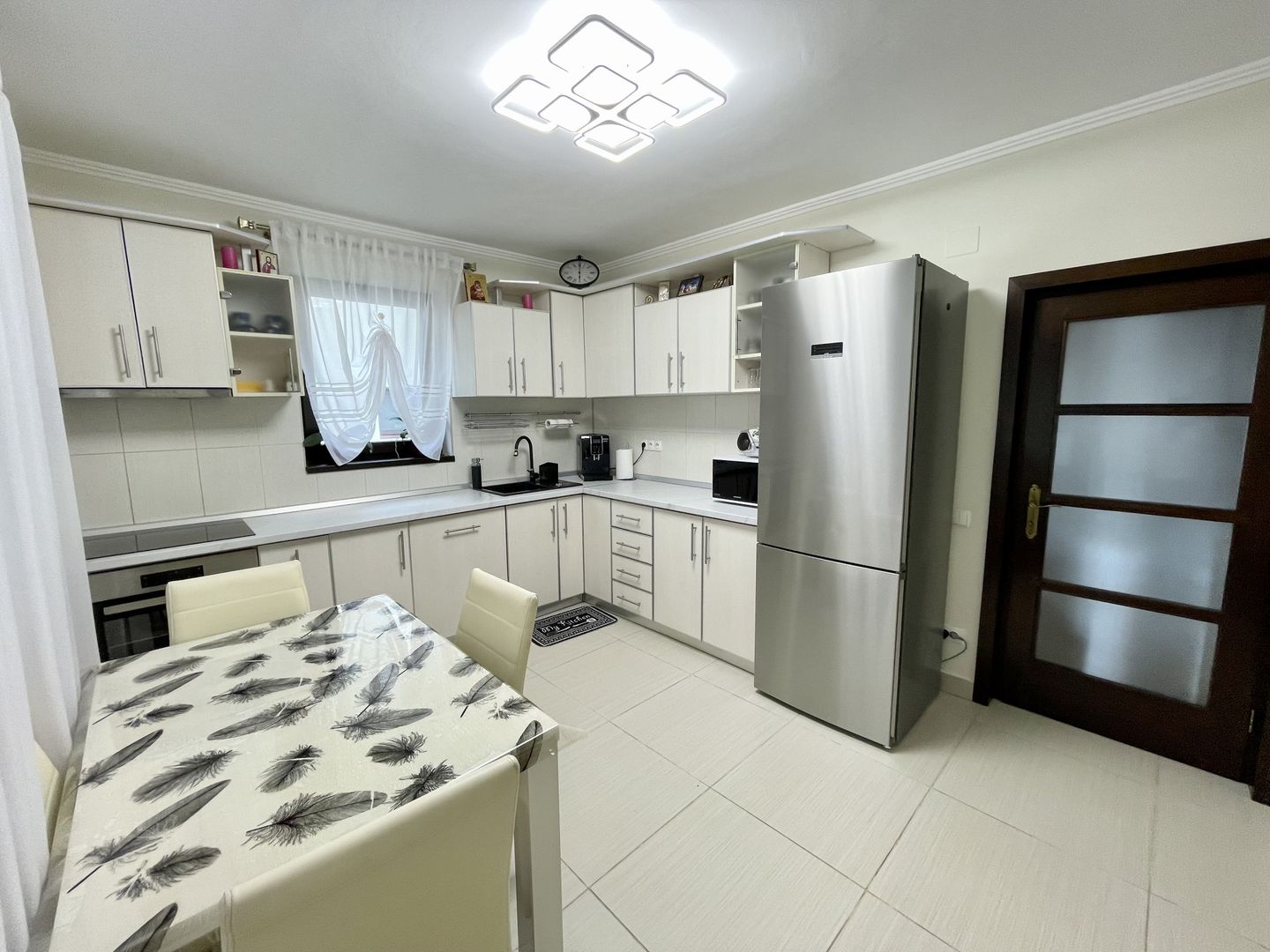 Casa de inchiriat pe str.Voronet - Poză 19