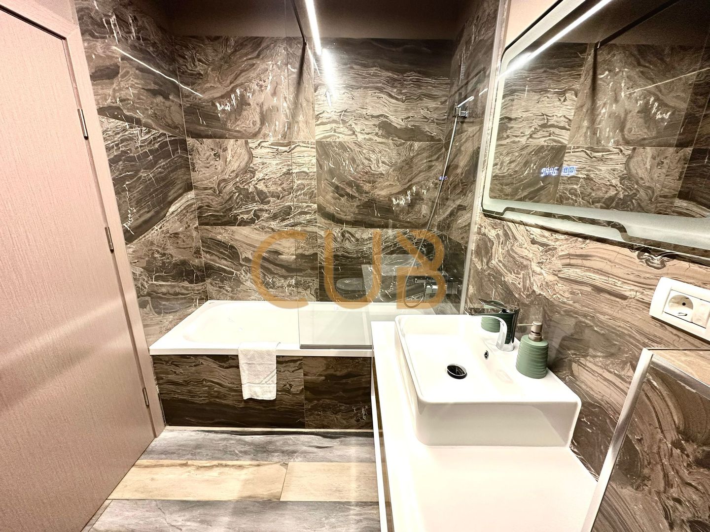 2cam DEOSEBIT | bloc nou,parcare,centrala,AC | Zona CENTRALA/CENTRU - Poză 13