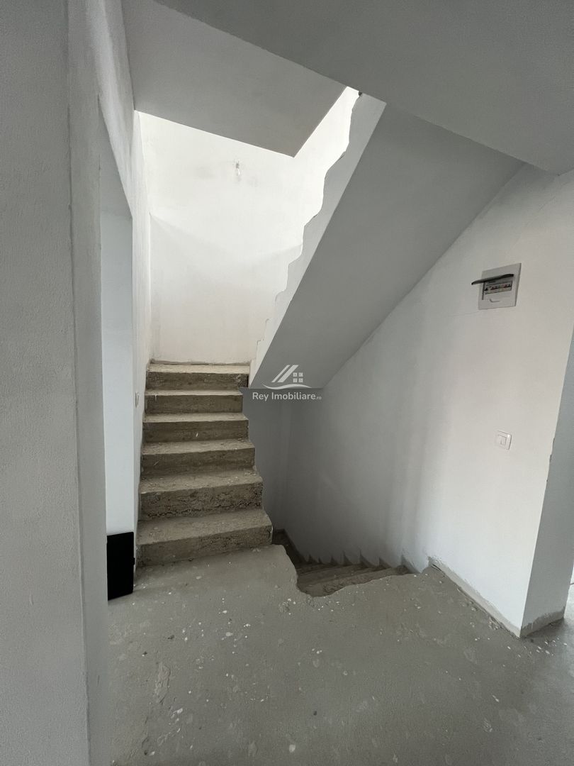 Duplex Modern și luminos 6 cam. la vânzare în Șelimbăr zona Trifoiului - Poză 18