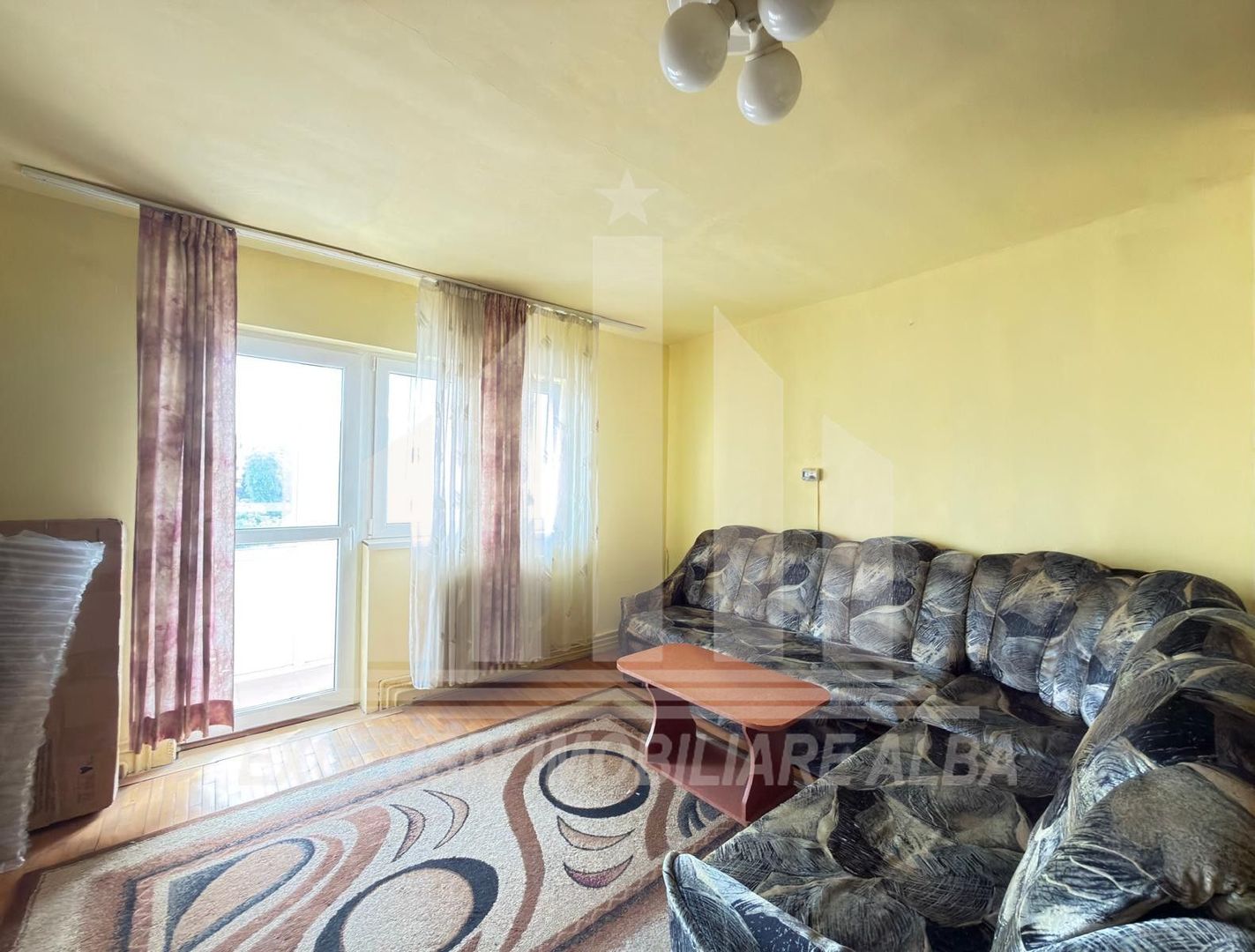 Apartament 3 camere decomandate | 63 mp | Etaj 2 | Cetate - Poză 2