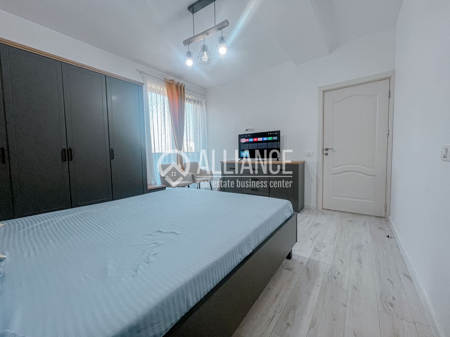 Palazu Mare(COD 05) - Apartament 3 camere| Parcare acoperită | Lac - Poză 9