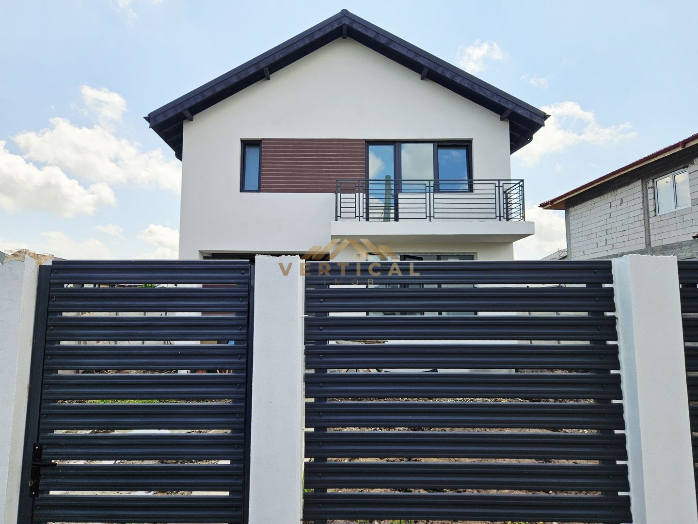 Vila 4 camere in centrul comunei Berceni - Poză 1