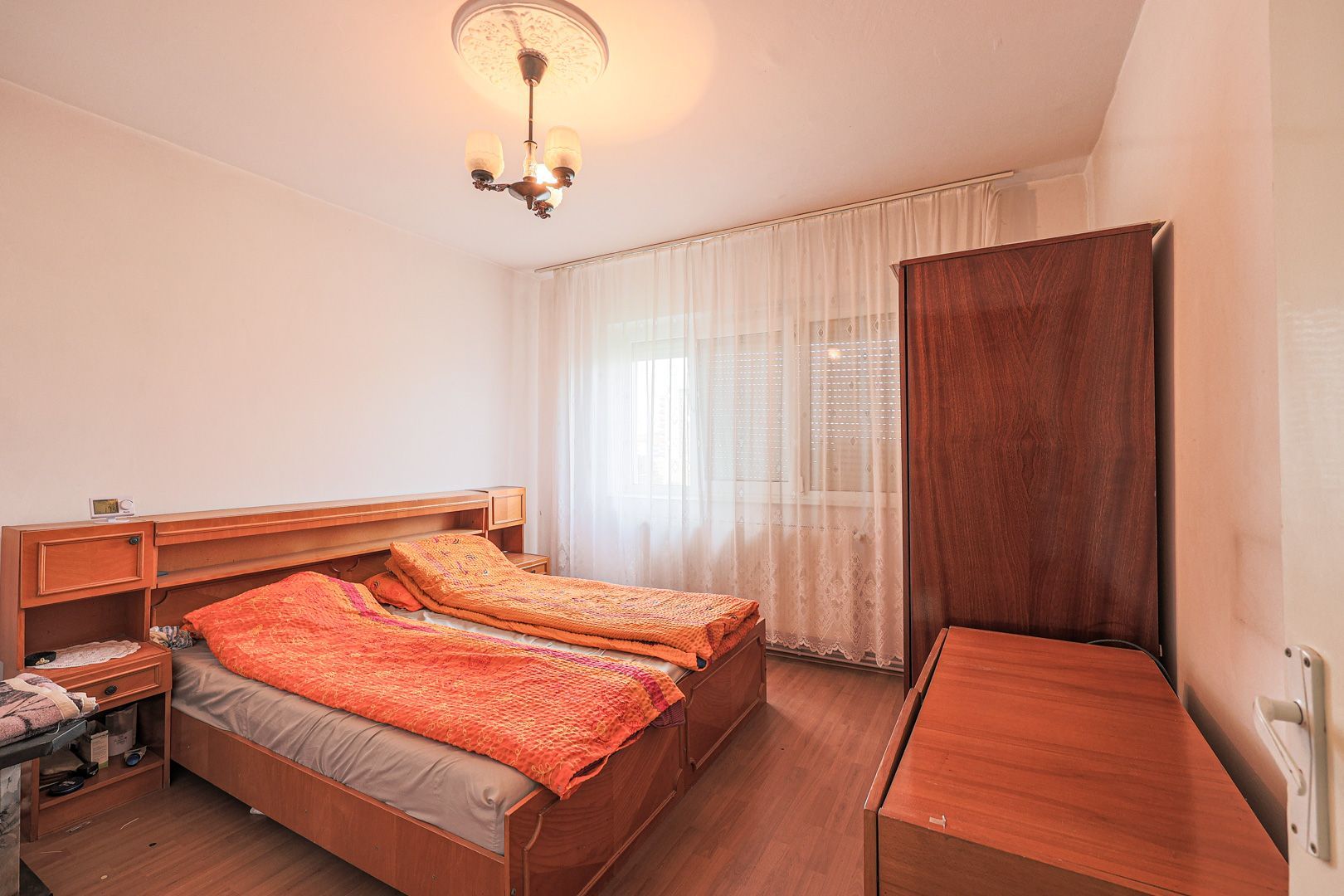 Rezervat Apartament cu 3 camere decomandat in Zona 300 - Poză 4