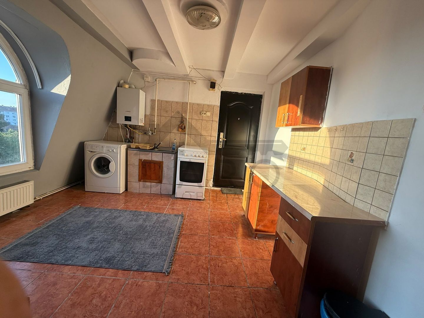 Apartament 1 dormitor + living  Sangiorgiu de Mures - Poză 1