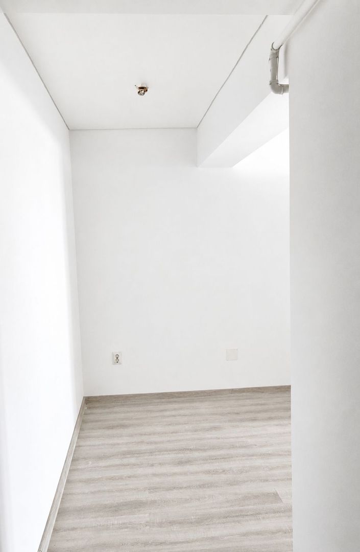 Apartament FINALIZAT 2 camere , 65mp. Copou 115000 euro TVA inclus - Poză 5