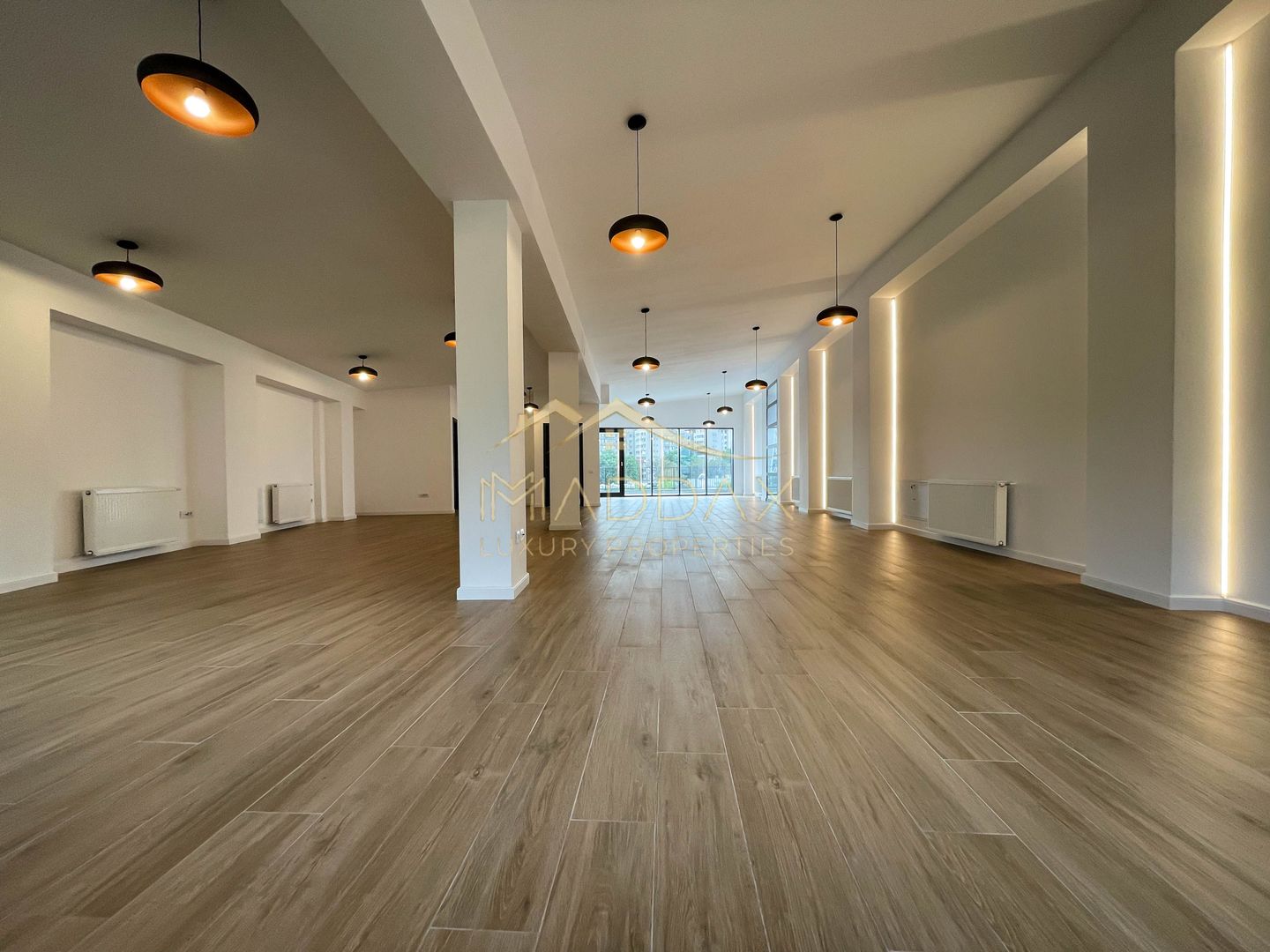 Spatiu comercial S+P+2E+M ***Prima Inchiriere*** - Poză 16