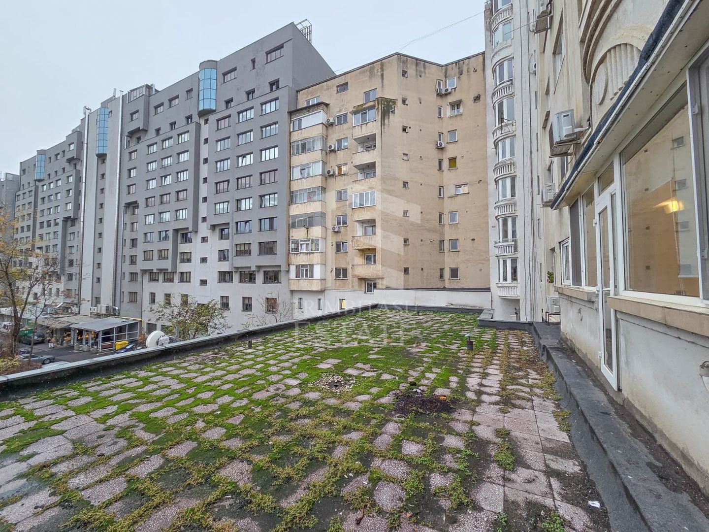Apart 3 camere birouri stradal Bulevardul Unirii colt Nerva Traian - Poză 7