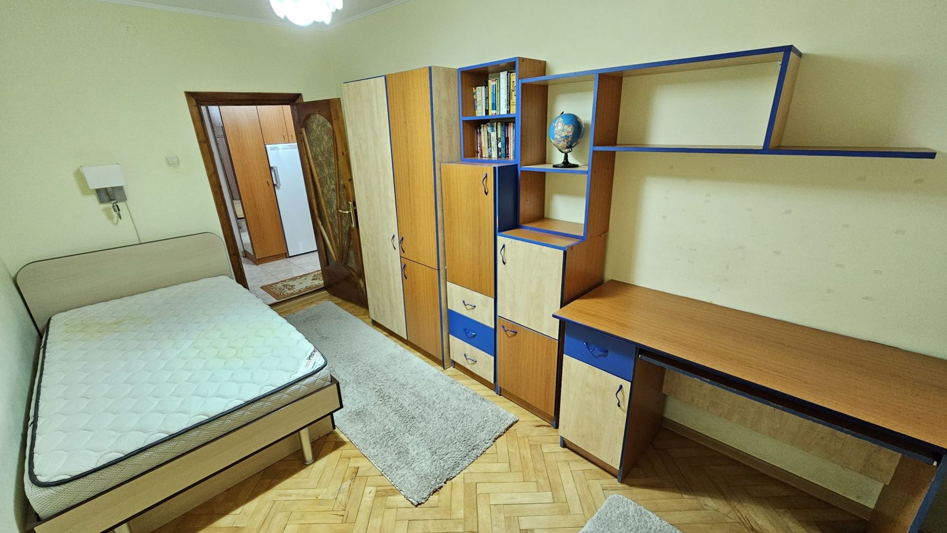 DE ÎNCHIRIAT - Apartament cu 3 camere, mobilat și utilat, zona TRAIAN; - Poză 7