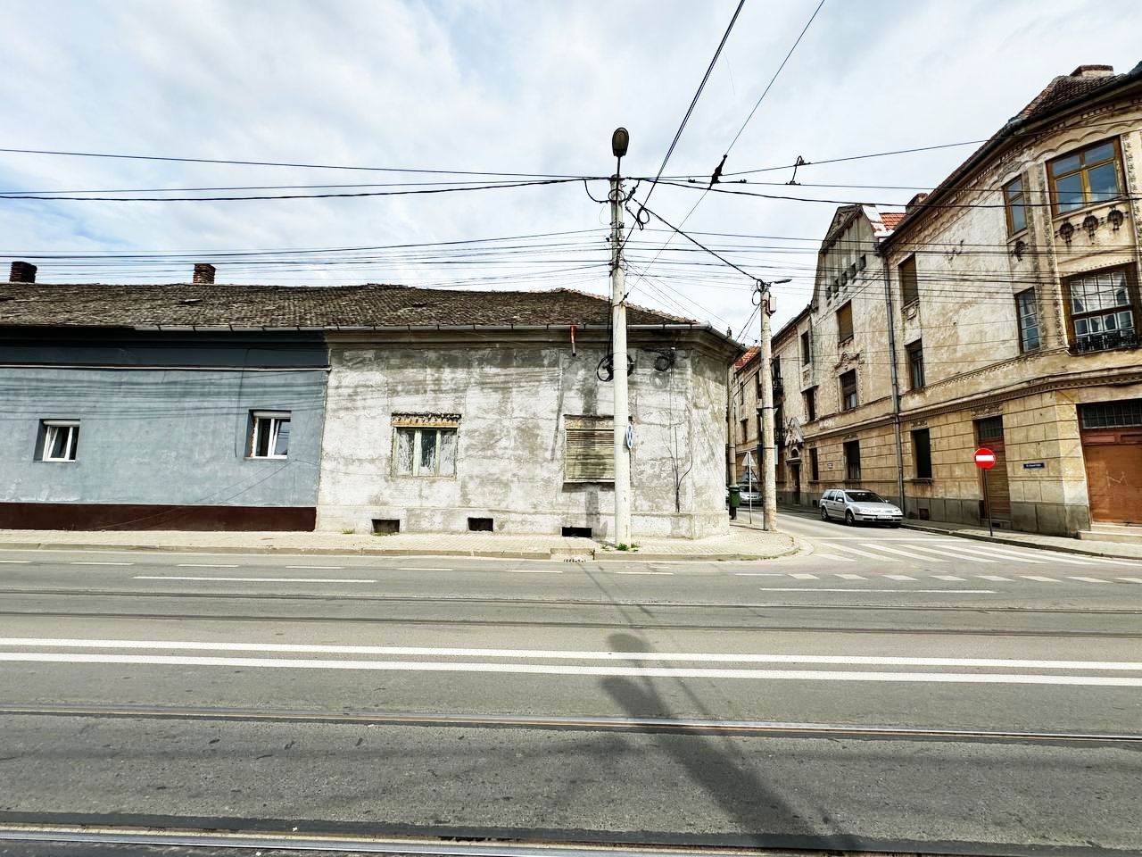 Apartament de renovat. Strada E. Gojdu, nr 18. - Poză 1