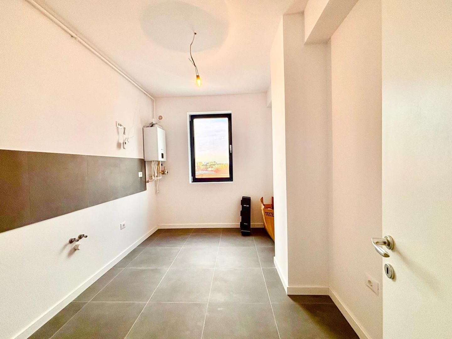 Apartament superb 2 camere zona Decebal - Poză 4