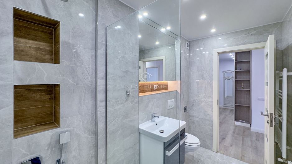 Apartament cu 3 camere de închiriat în zona Centrală - Poză 15