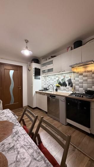 Aradului | 3 Camere | Decomandat | Bloc Izolat - Poză 5