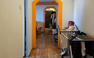 Oportunitate. Apartament cu trei camere, zona Astra 57 mp - Poză 2