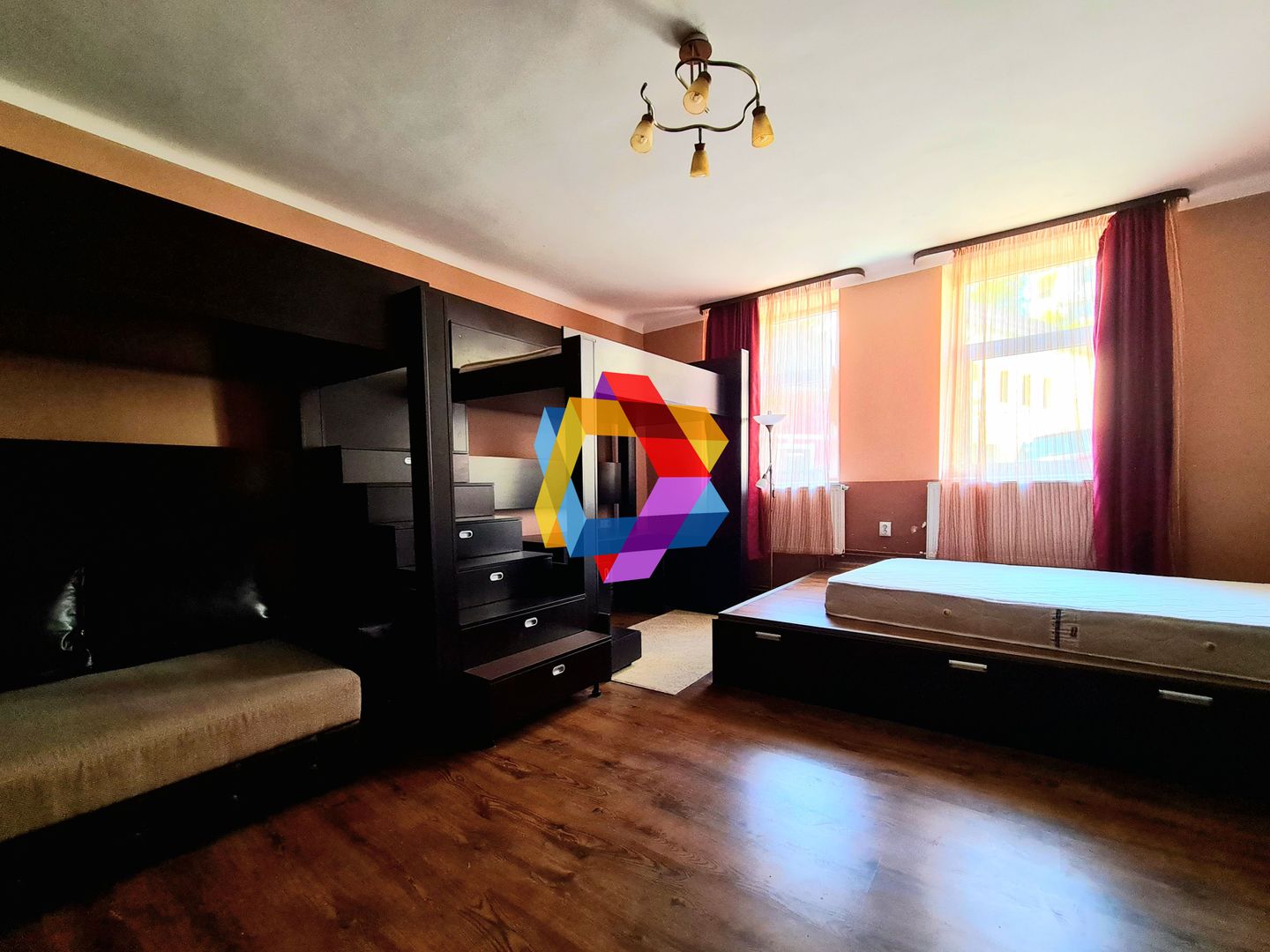 Casa 3 camere, regim hotelier sau muncitori straini # plus-imo.ro - Poză 5