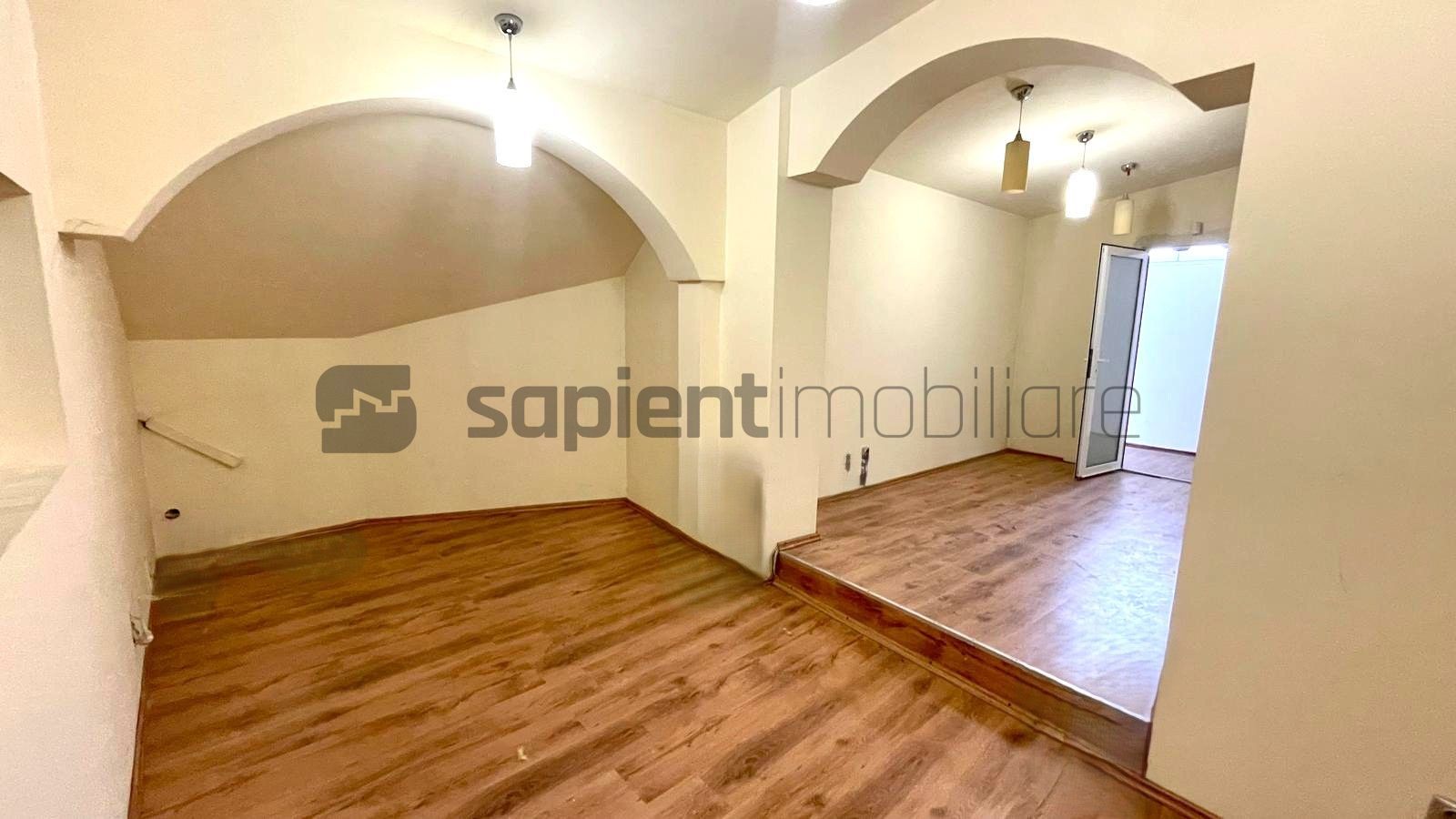 Casă ideală pentru familie, 263 mp cu garaj in Calea Aradului - Poză 4