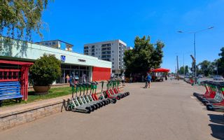 Investiție Sigură! Casă Lângă Metrou și Facilități Complete - Poză 19