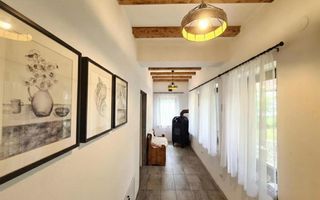 Casa renovata in Fantanele - Poză 7