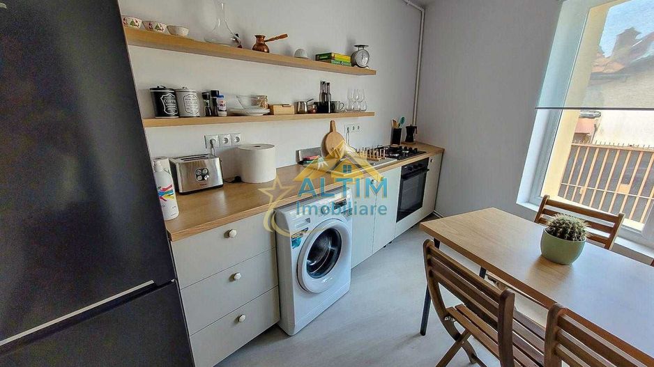 Casă cu 2 camere în Brașov, zona Centrului Vechi - Poză 5