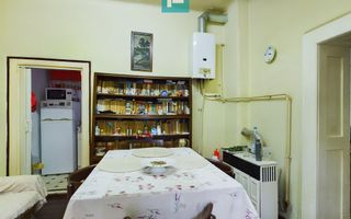 Apartament la casă cu 4 camere în Pârneava - Poză 9