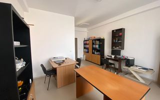 Spatiu birou - Poză 3