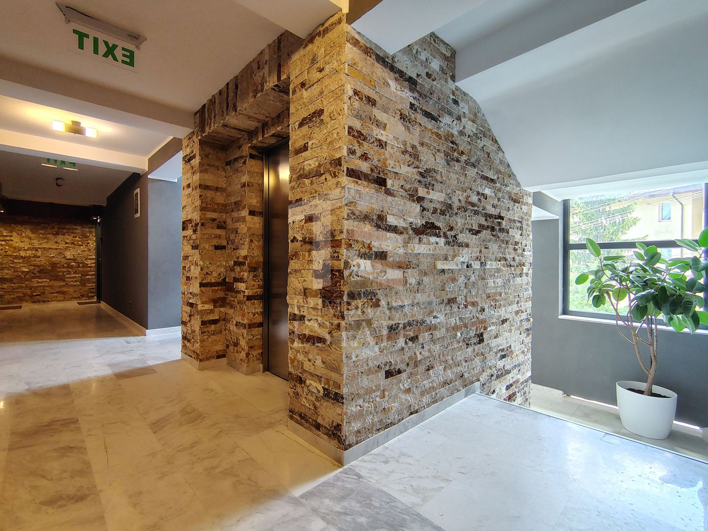 Mobilat utilat integral MODERN | Decomandat | Predeal - Poză 16