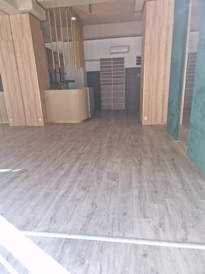 Spațiu comercial cu terasă stradală | 70 mp + pivniță 45 mp - Poză 3