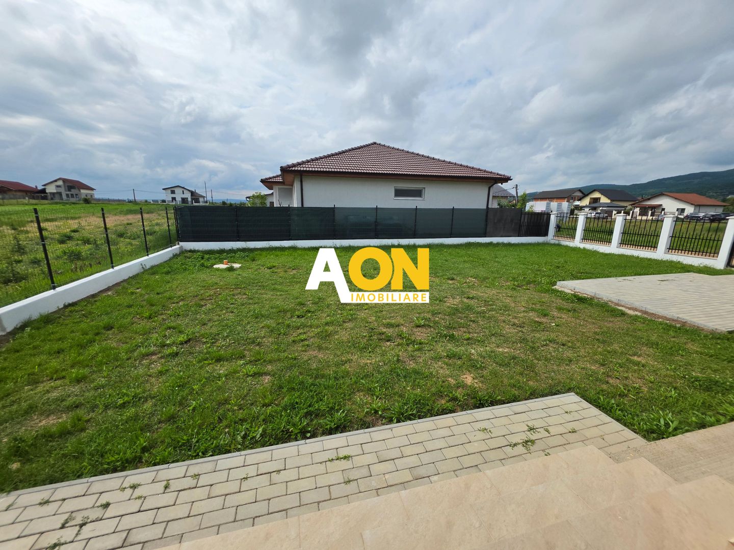 Casă individuală de vânzare în zona Micești - Alba Iulia, 4 camere - Poză 2