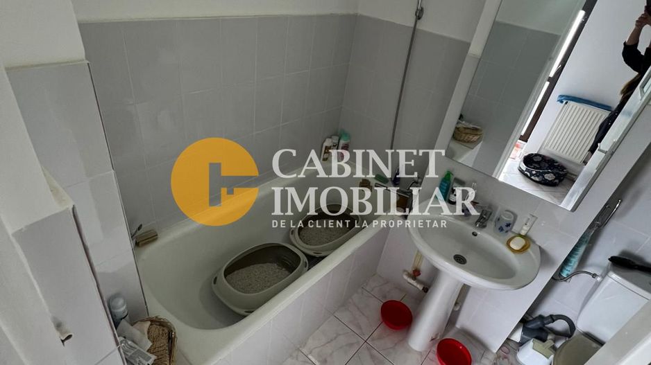 Dacia - 2 Camere Decomandat - Etaj Intermediar - Bloc 1980 - Poză 5