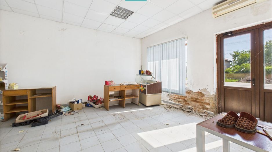 Clădire cu 5 camere cu teren și hală în Cenad - Poză 9