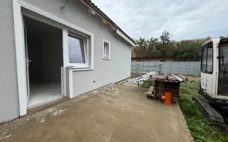 Duplex in Utvin | 3 camere | Toate utilitatile | Curte | Asfalt | - Poză 11