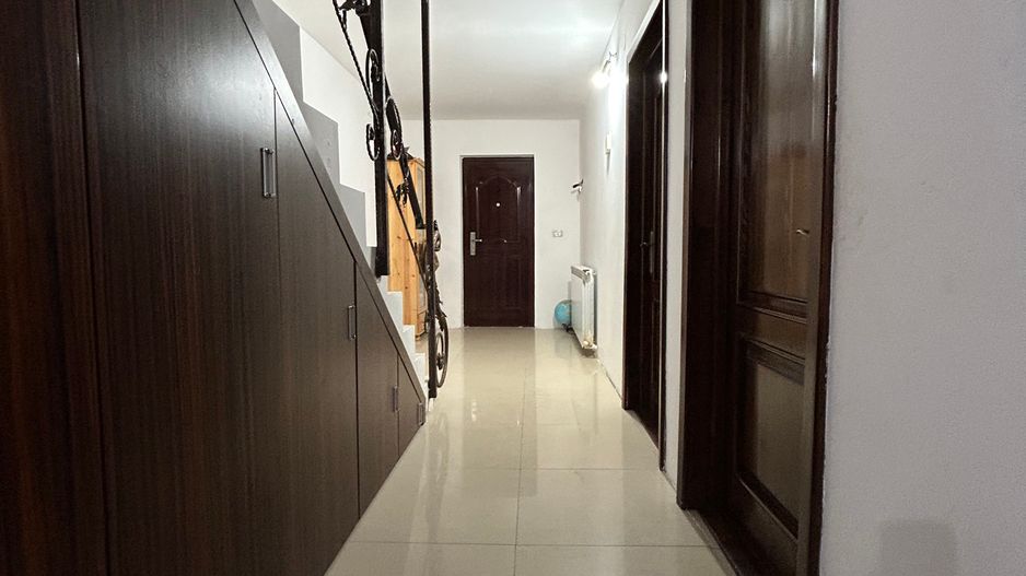 Casa P+1 din BCA ideala pentru o familie antreprenoare – Pecineaga - Poză 13