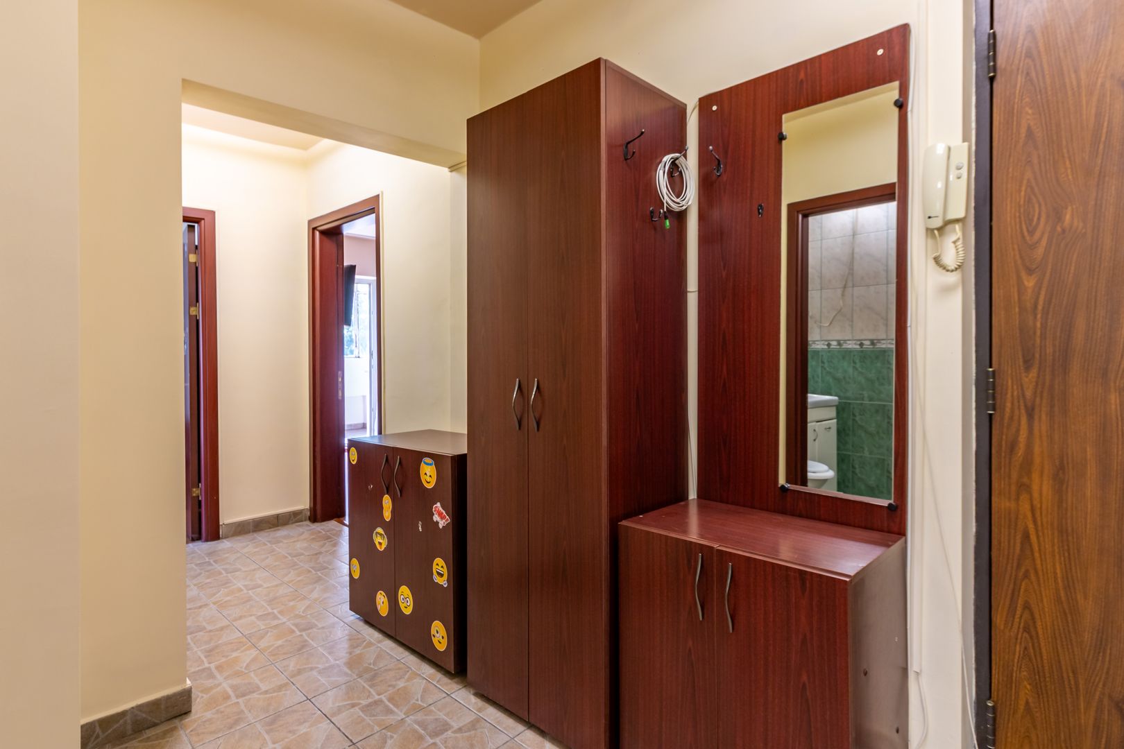 Apartament 3 camere mobilat ,strada Novaci în zona 13 Septembrie - Poză 15