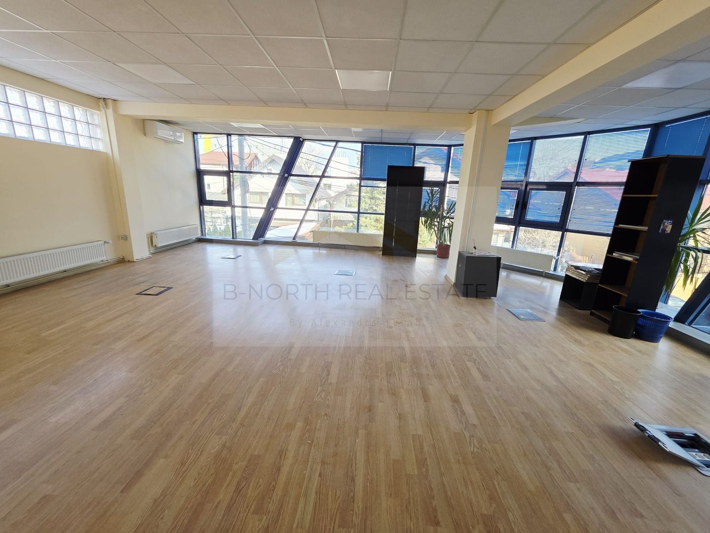 Clădiri de birouri de închiriat Sector 4 – 1.100 mp, vizibilitate stradală - Poză 37