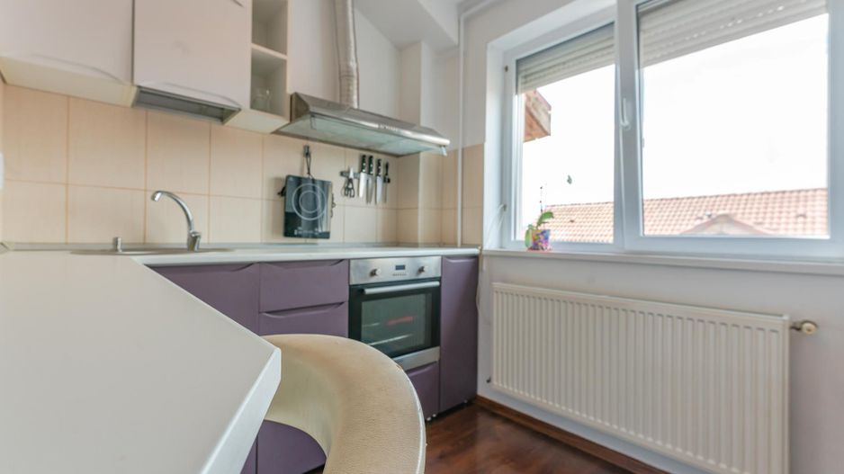 Apartament 2 camere mobilat si loc de parcare in Tractorul - Poză 4