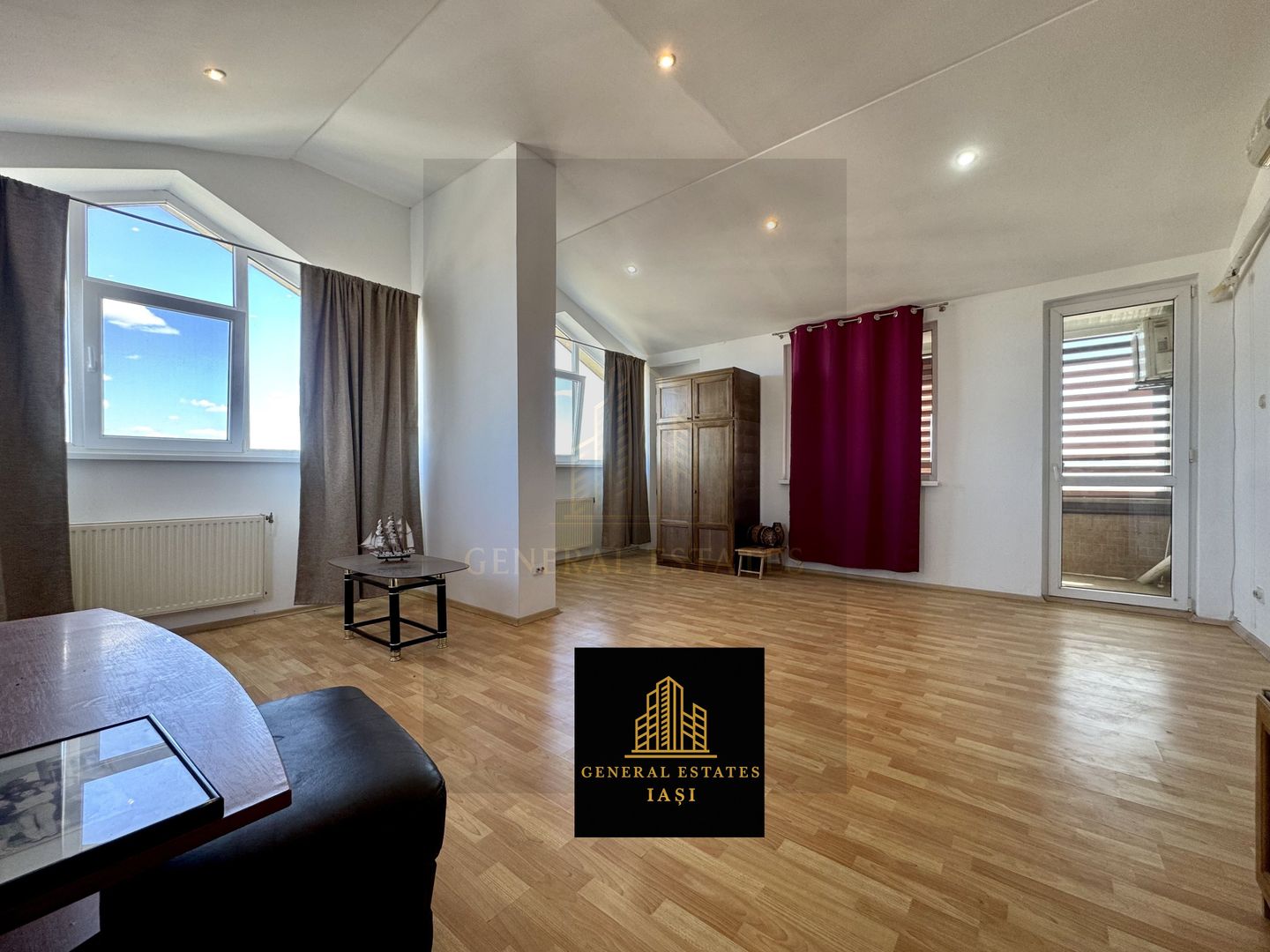 Vânzare apartament în 3 Nivele cu Terasă, Cug-șos.Nicolina - Poză 11