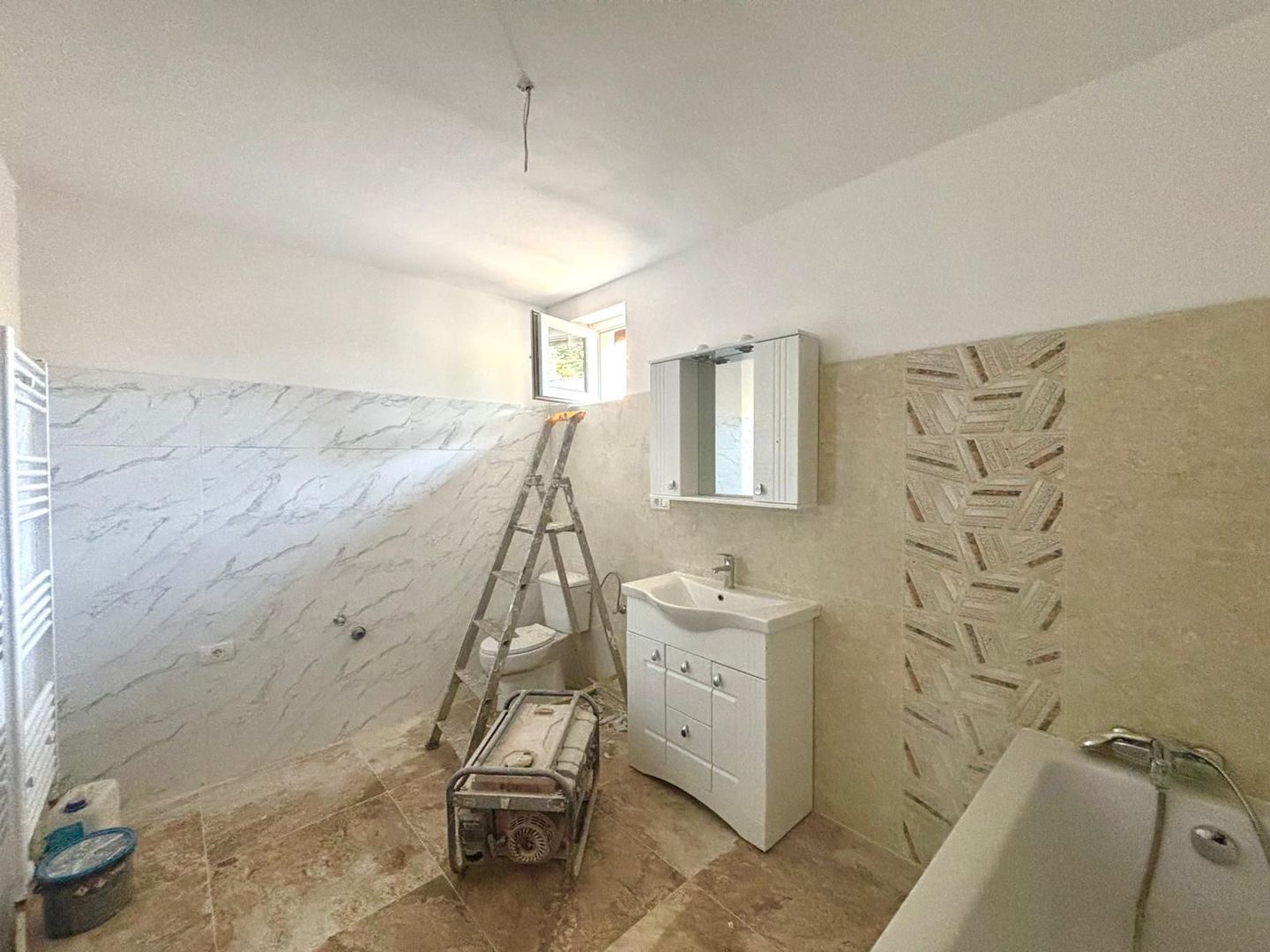 Super pret- Casa individuala - 4 camere - 1334 euro/ mp - Sag - Poză 4