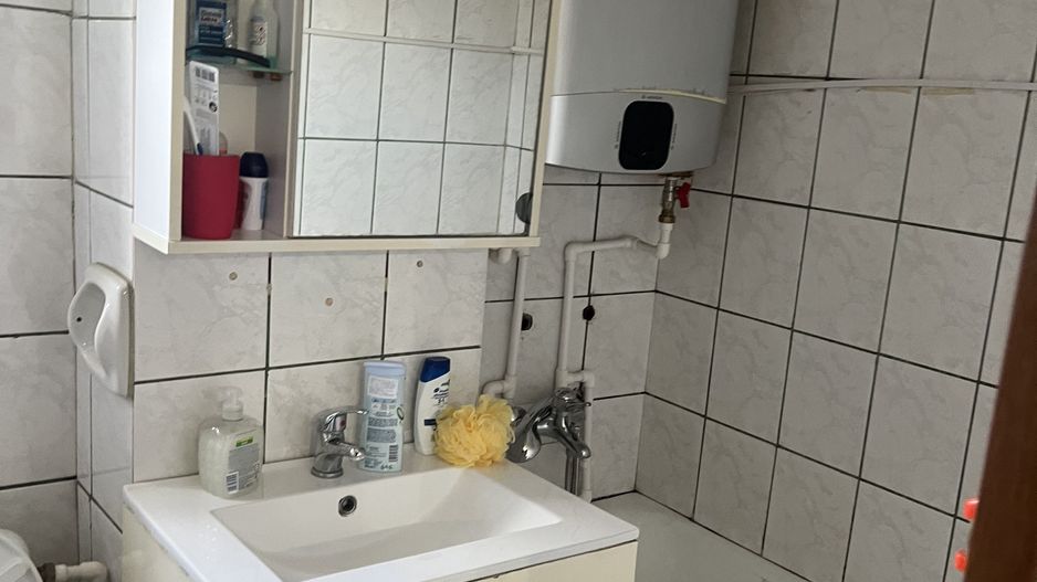 vand apartament cu o  camera zona Cicero - Poză 4